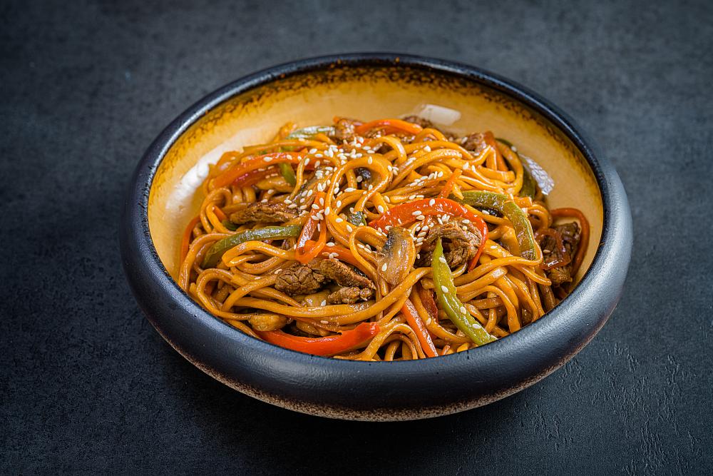 Лапша удон с говядиной